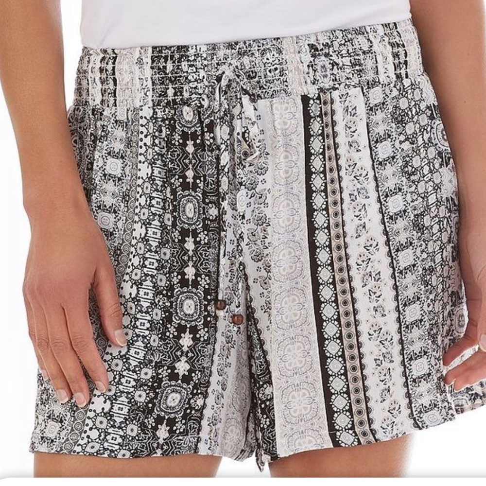 Apt 9 Printed Shorts